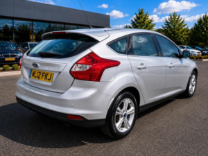 2012 Ford Focus 1.6 Zetec Powershift Euro 5 5dr in Silver — image 6
