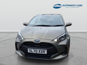 2020 Toyota Yaris Icon Fhev in Bronze — image 2