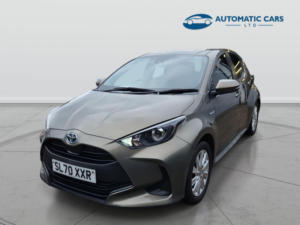 2020 Toyota Yaris Icon Fhev in Bronze — image 3