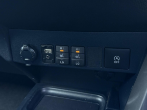 2018 Toyota Rav4 2.0 D-4d Icon Euro 6 (s/s) 5dr (safety Sense, Nav) in Blue — image 2