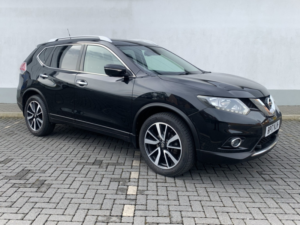2017 Nissan X-Trail 1.6 Dci N-Vision 5-Door in Black — image 3