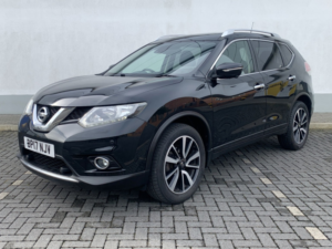 2017 Nissan X-Trail 1.6 Dci N-Vision 5-Door in Black — image 4