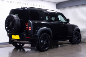2024 Land Rover Defender 110 3.0 D300 Mhev X-Dynamic Se Auto 4WD Euro 6 (s/s) 5dr in Black — image 2