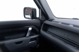 2024 Land Rover Defender 110 3.0 D300 Mhev X-Dynamic Se Auto 4WD Euro 6 (s/s) 5dr in Black — image 3