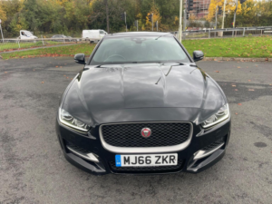 2016 Jaguar Xe 2.0d R-Sport Auto Euro 6 (s/s) 4dr in Black — image 5