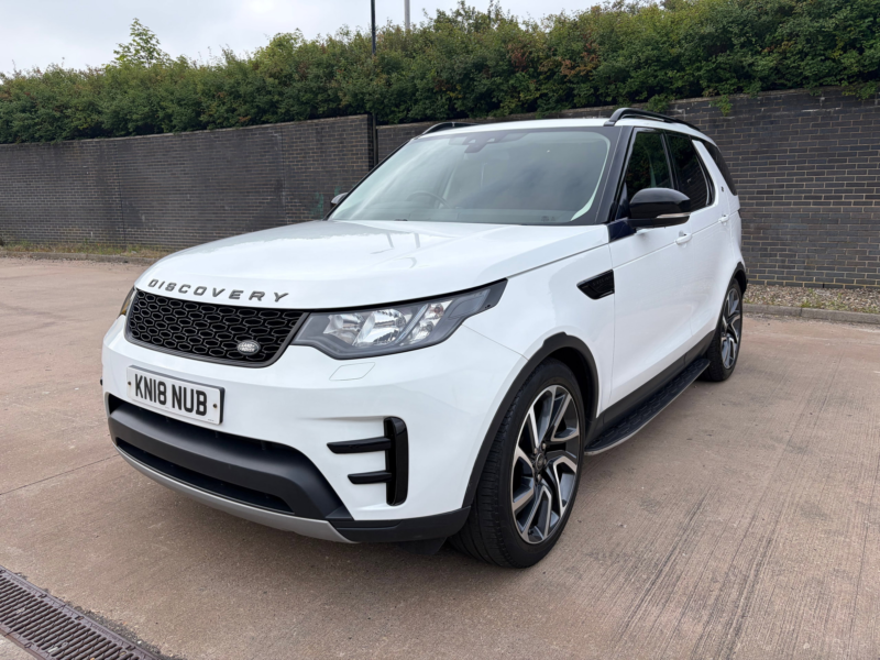 2018 Land Rover Discovery 2.0 Sd4 S SUV 5dr Diesel Auto 4WD Euro 6 (s/s) (240 Ps) in White — image 1