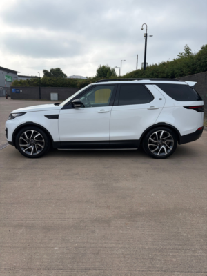2018 Land Rover Discovery 2.0 Sd4 S SUV 5dr Diesel Auto 4WD Euro 6 (s/s) (240 Ps) in White — image 2