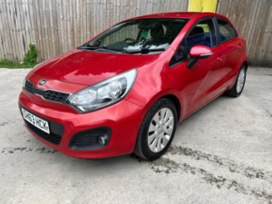 2013 Kia Rio 1.25 2 Euro 5 5dr in Red — image 3