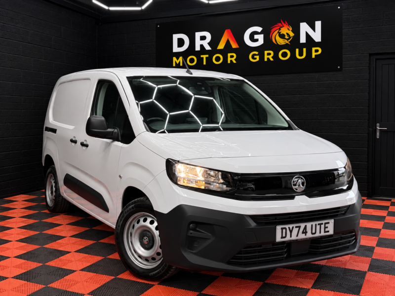 2024 Vauxhall Combo 1.5 Turbo D 2300 Prime Xl Panel Van 6dr Diesel Manual Lwb Euro 6 (s/s) (100 Ps) in White — image 1