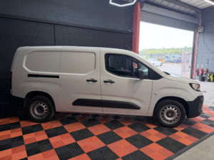2024 Vauxhall Combo 1.5 Turbo D 2300 Prime Xl Panel Van 6dr Diesel Manual Lwb Euro 6 (s/s) (100 Ps) in White — image 5