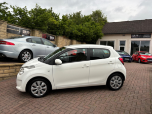 2016 Citroen C1 1.0 Vti Feel Euro 6 5dr in White — image 5