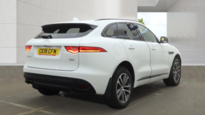 2019 Jaguar F-Pace 2.0 D180 R-Sport SUV 5dr Diesel Auto AWD Euro 6 (s/s) (180 Ps) in White — image 4