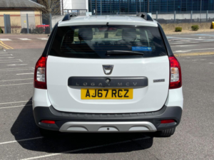 2017 Dacia Logan Mcv Stepway 0.9 Tce Laureate Euro 6 (s/s) 5dr in White — image 6