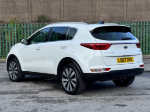 2017 Kia Sportage 1.7 Crdi 3 in White — image 2