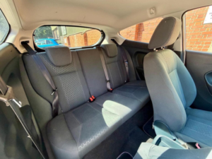 2012 Ford Fiesta 1.25 Zetec 3dr in White — image 3