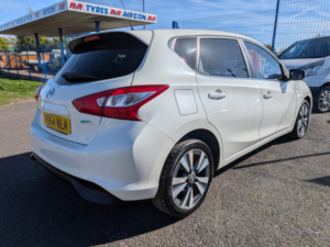 2014 Nissan Pulsar 1.5 Dci Tekna in White — image 4
