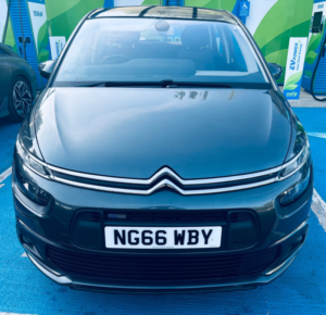 2017 Citroen C4 Picasso 1.2 Puretech Feel MPV 5dr Petrol Eat6 Euro 6 (s/s) (130 Ps) in Grey — image 3