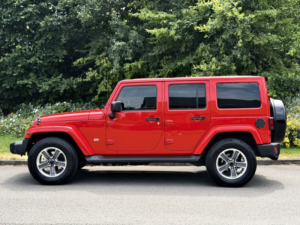 2015 Jeep Wrangler 2.8 Wrangler 4-Door Overland 2.8 Crd Auto in Red — image 4