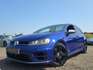 2016 Volkswagen Golf 2.0 Tsi Bluemotion Tech R Hatchback 5dr Petrol Manual 4motion Euro 6 (s/s) (300 Ps) in Blue — image 2