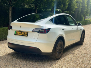 2024 Tesla Model Y (dual Motor) Long Range Auto 4wde 5dr in White — image 4