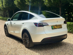 2024 Tesla Model Y (dual Motor) Long Range Auto 4wde 5dr in White — image 6