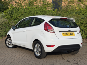 2013 Ford Fiesta 1.0 Zetec in White — image 2