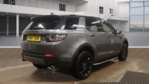 2017 Land Rover Discovery Sport 2.0 Td4 Hse Black Auto 4WD Euro 6 (s/s) 5dr in Grey — image 4