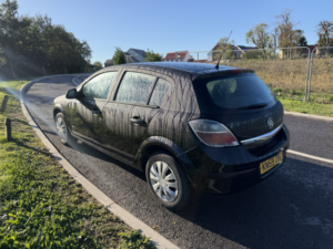 2009 Vauxhall Astra 1.4 I 16v Life in Black — image 5