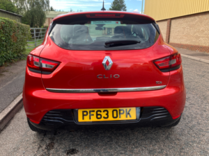 2014 Renault Clio 0.9 Tce Dynamique S Medianav Hatchback 5dr Petrol Manual Euro 5 (s/s) (90 Ps) in Red — image 6