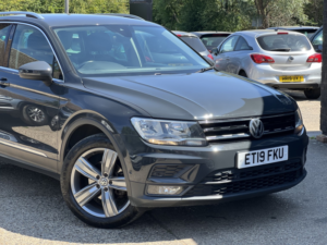 2019 Volkswagen Tiguan 1.5 Tsi Evo Match in Grey — image 4
