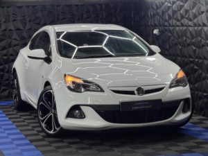 2016 Vauxhall Astra Gtc 1.4i Turbo Limited Edition Euro 6 (s/s) 3dr in White — image 6