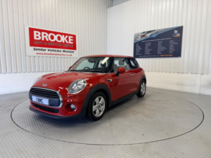 2017 MINI Hatch 1.2 One Euro 6 (s/s) 3dr in Red — image 5
