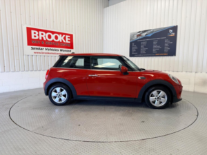 2017 MINI Hatch 1.2 One Euro 6 (s/s) 3dr in Red — image 6