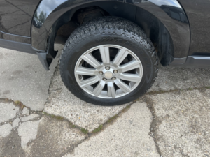 2014 Land Rover Discovery 4 3.0 Sd V6 Gs in Black — image 4