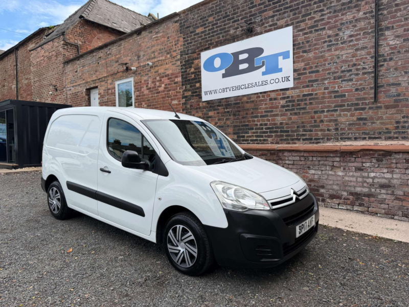 2017 Citroen Berlingo 1.6 Berlingo 625 Enterprise Blue Hdi 5dr in White — image 1