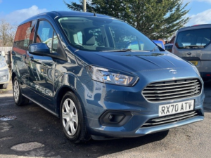 2020 Ford Tourneo Courier 1.5 Tdci Zetec in Blue — image 4