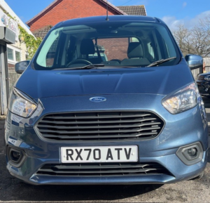 2020 Ford Tourneo Courier 1.5 Tdci Zetec in Blue — image 5