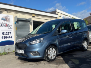 2020 Ford Tourneo Courier 1.5 Tdci Zetec in Blue — image 6