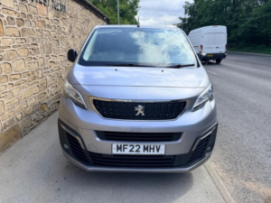 2022 Peugeot Expert 2.0 Bluehdi 1400 Professional Premium Standard Panel Van Mwb Euro 6 (s/s) 6dr in Grey — image 5
