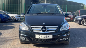 2011 Mercedes-Benz B Class 2.0 B180 Cdi Sport CVT 5dr in Black — image 2