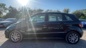 2011 Mercedes-Benz B Class 2.0 B180 Cdi Sport CVT 5dr in Black — image 5