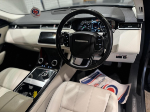 2019 Land Rover Range Rover Velar 2.0 D180 S Auto 4WD Euro 6 (s/s) 5dr in Grey — image 2