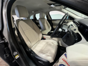 2019 Land Rover Range Rover Velar 2.0 D180 S Auto 4WD Euro 6 (s/s) 5dr in Grey — image 3