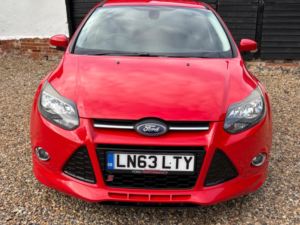 2013 Ford Focus 1.6 Tdci Zetec S Euro 5 (s/s) 5dr in Red — image 2