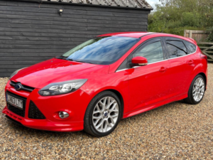 2013 Ford Focus 1.6 Tdci Zetec S Euro 5 (s/s) 5dr in Red — image 3
