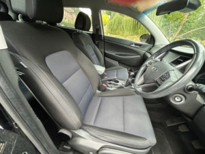 2017 Hyundai Tucson 1.6 Gdi Blue Drive Se Nav SUV 5dr Petrol Manual Euro 6 (s/s) (132 Ps) in Black — image 5