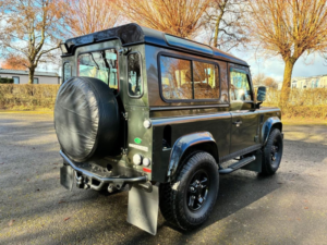 2007 Land Rover Defender 2.4 Tdci County Station Wagon 3dr Diesel Automatic 4WD Swb Euro 4 (122 Bhp) in Green — image 4