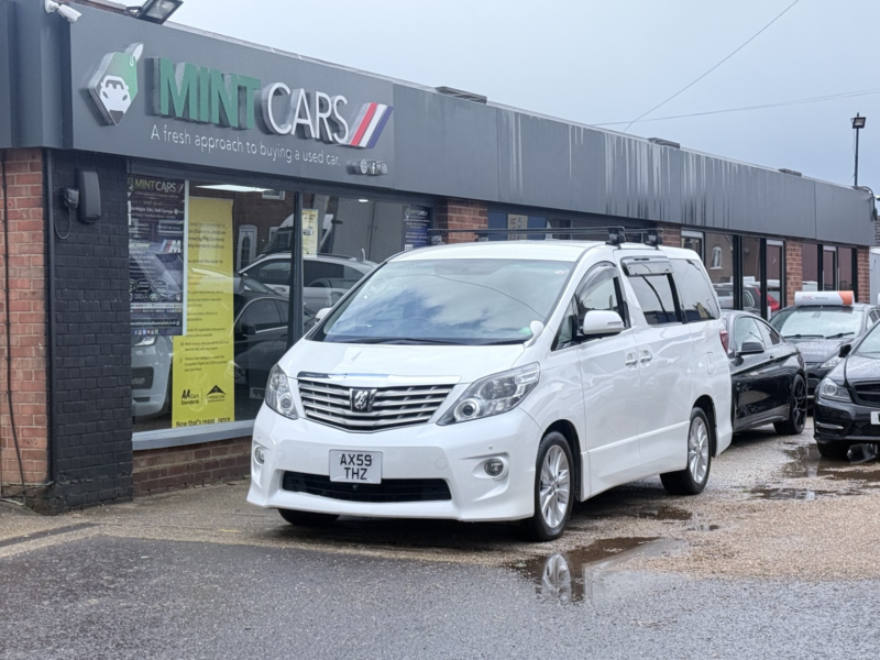 2010 Toyota Alphard - in White — image 1