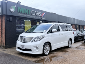 2010 Toyota Alphard - in White — image 4