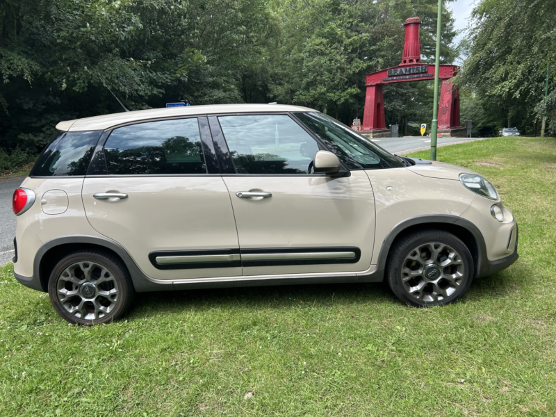 2016 Fiat 500l 1.3 500l Trekking 1.3 Multijet Dualogic 95hp Euro 6 in Brown — image 1